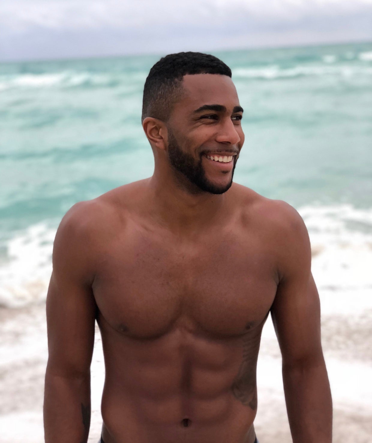 Zaddy Alert! 18 Fine Men On Instagram Who Want To Be Your #MCM
